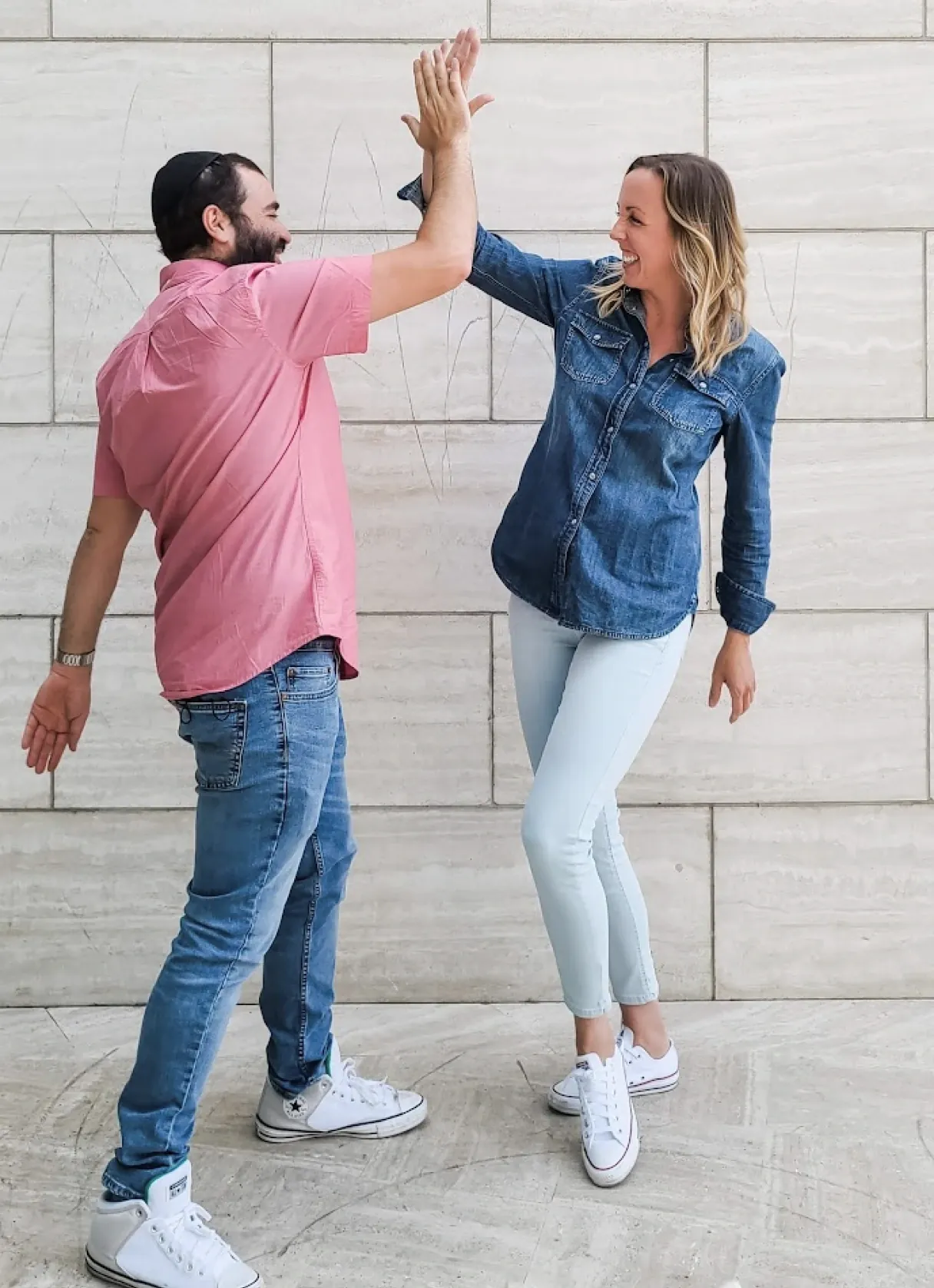 tami joe high five